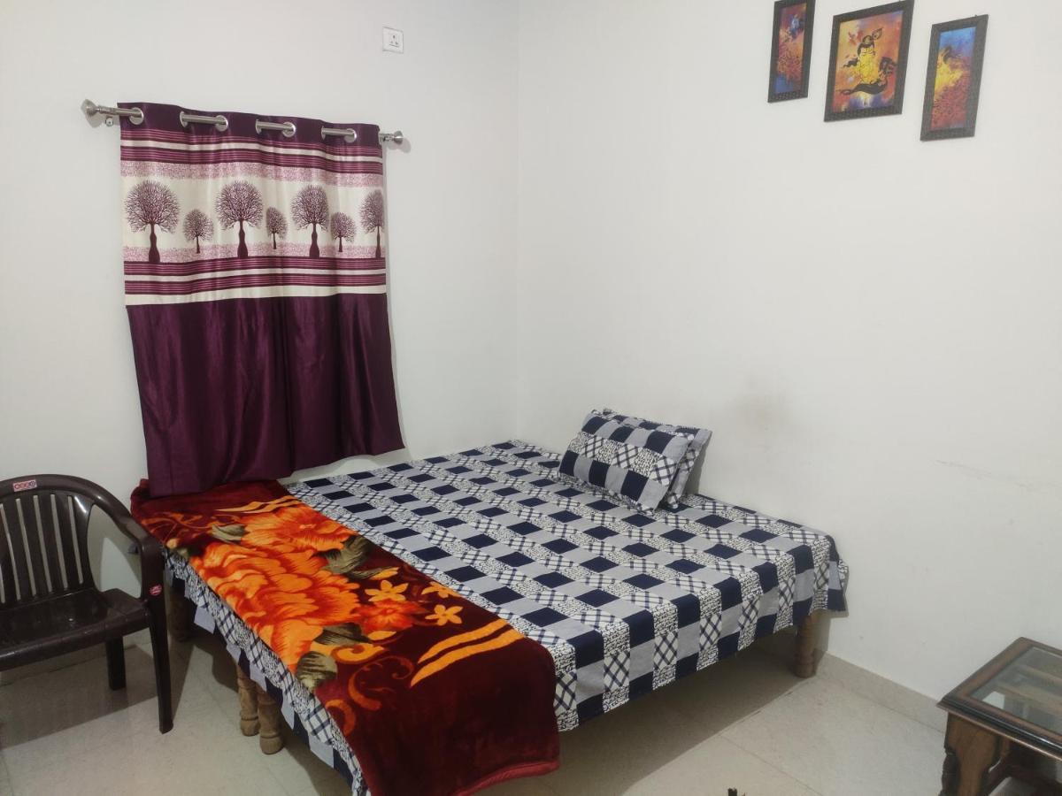Nidhivan Homestay Vrindāvan エクステリア 写真