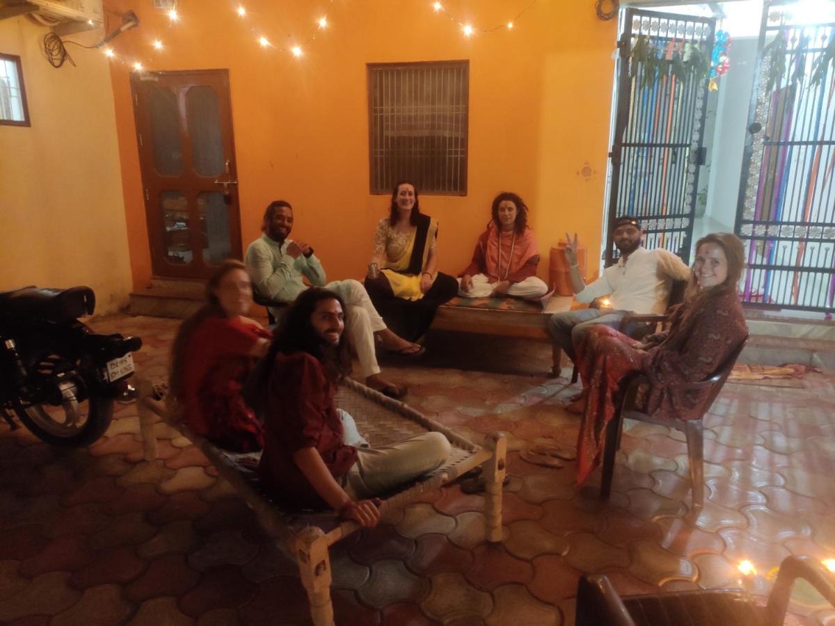 Nidhivan Homestay Vrindāvan エクステリア 写真