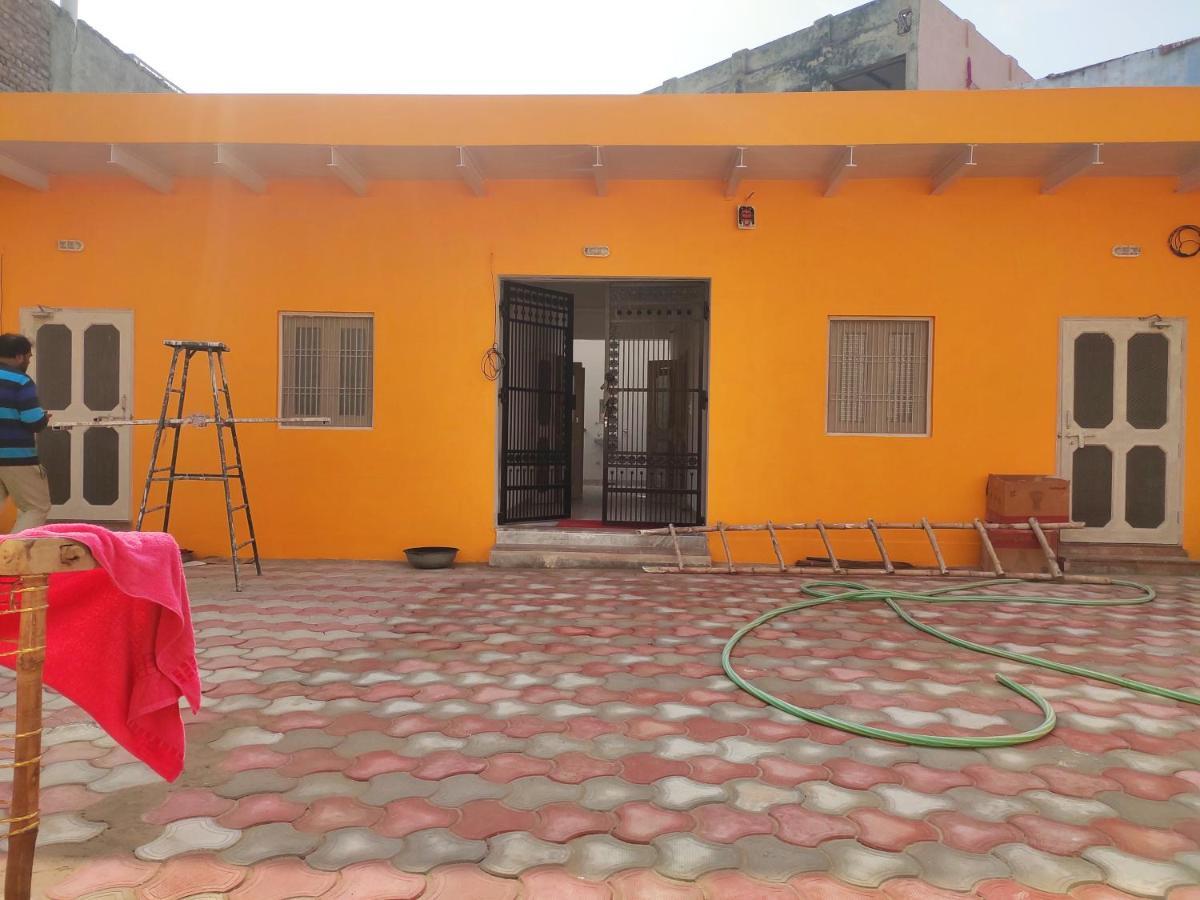 Nidhivan Homestay Vrindāvan エクステリア 写真